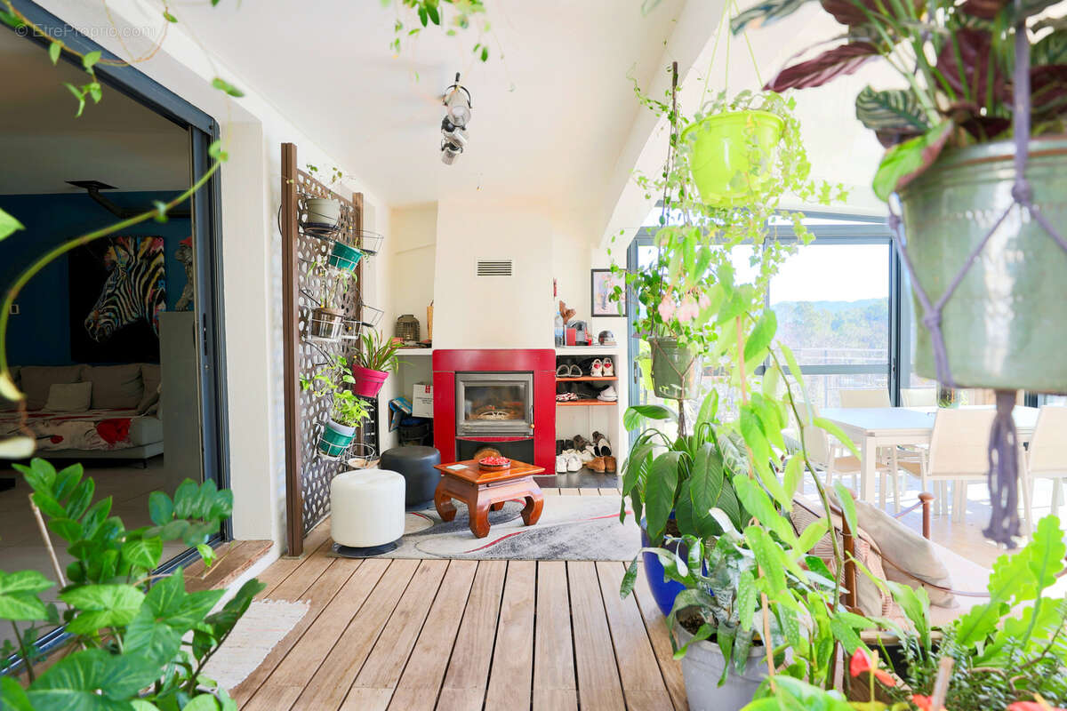 Maison à MEOUNES-LES-MONTRIEUX