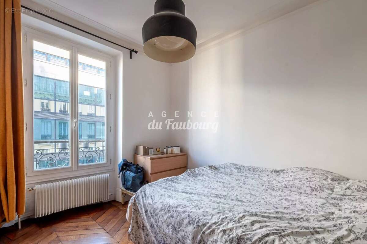 Appartement à PARIS-10E