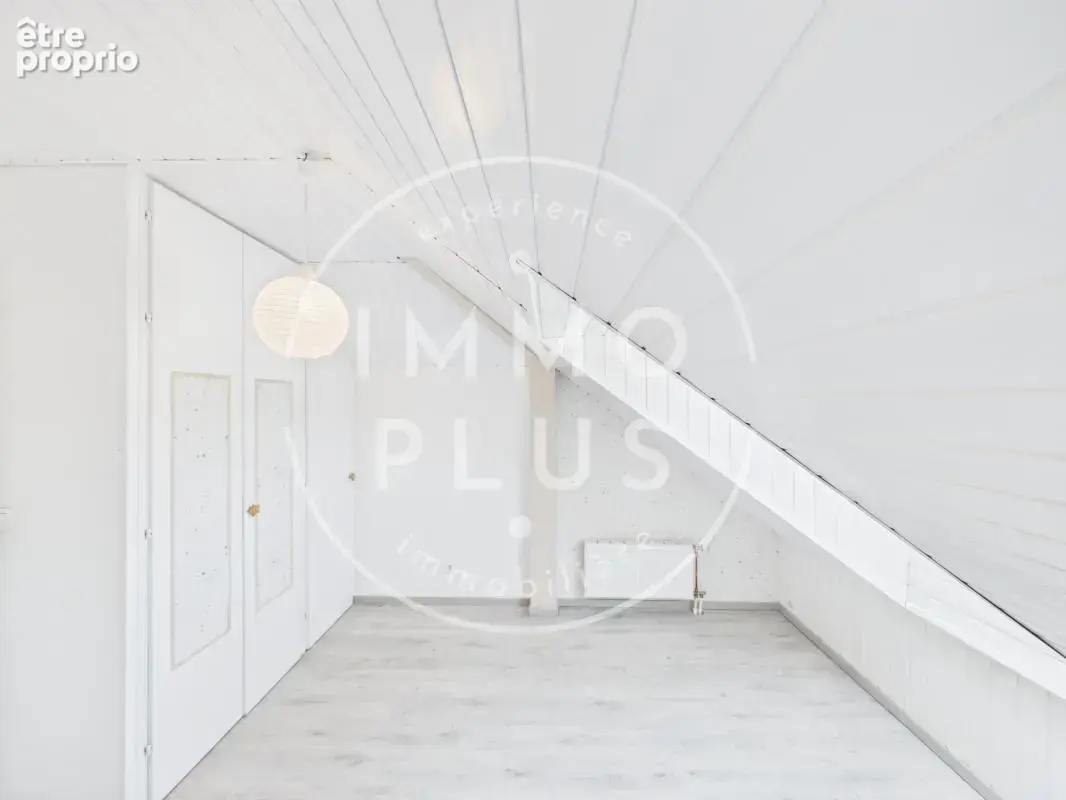Vente - Appartement - duplex 4 pièces - 88 m² - 385 000 € - - photo 4