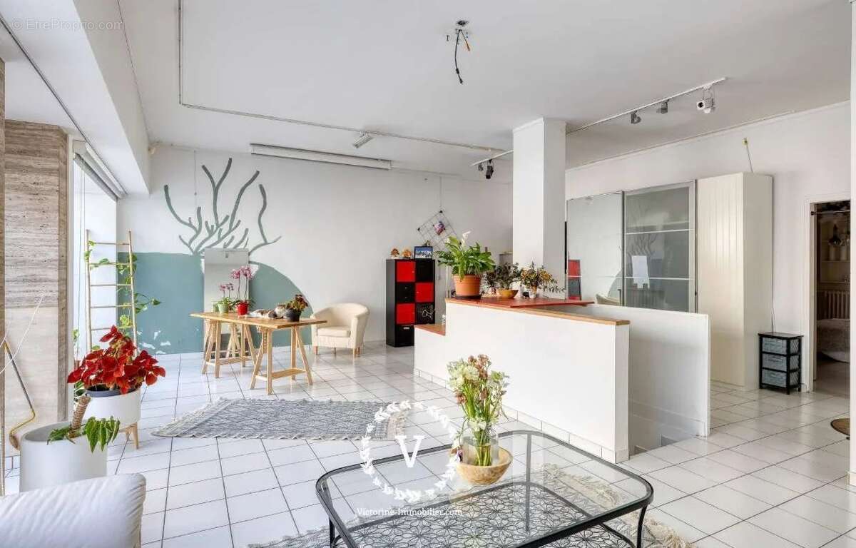 Appartement à PARIS-20E