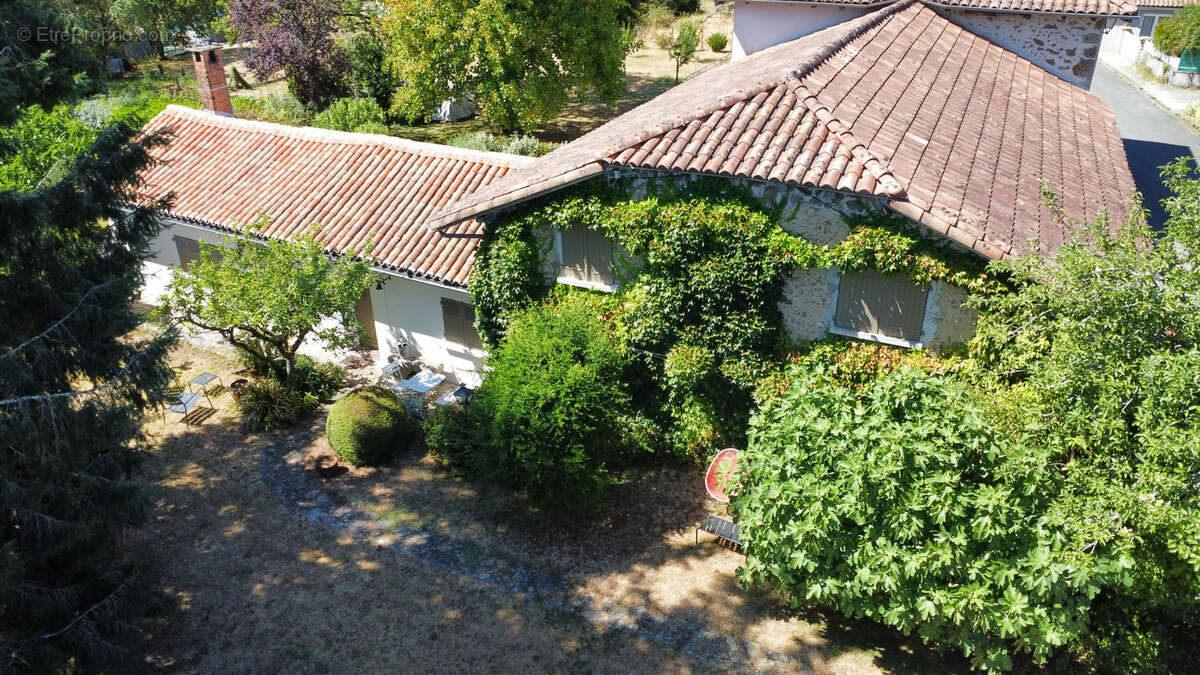 Maison à CHASSENON