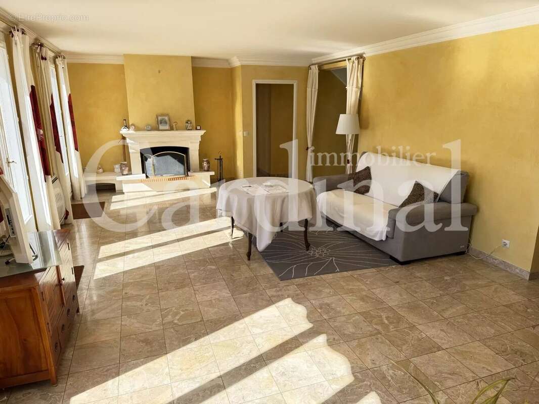 Maison à NOISY-LE-ROI