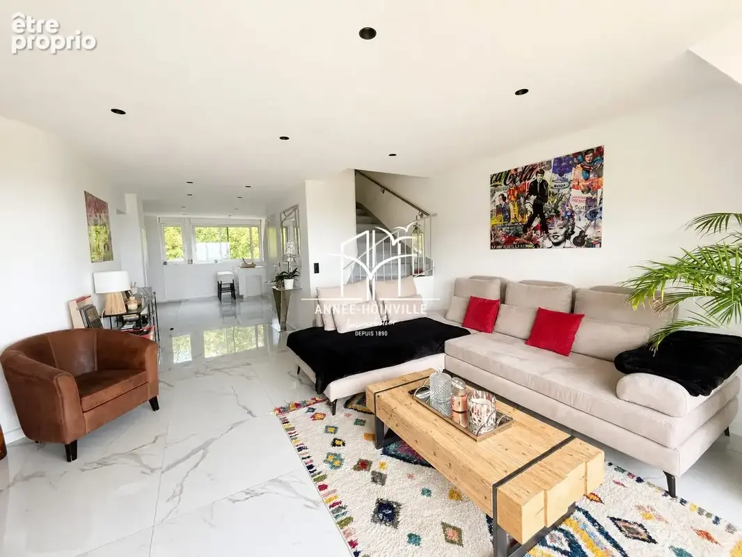 Appartement 4 pièces 89 m² à vendre à Tourgeville (14800) - photo 4