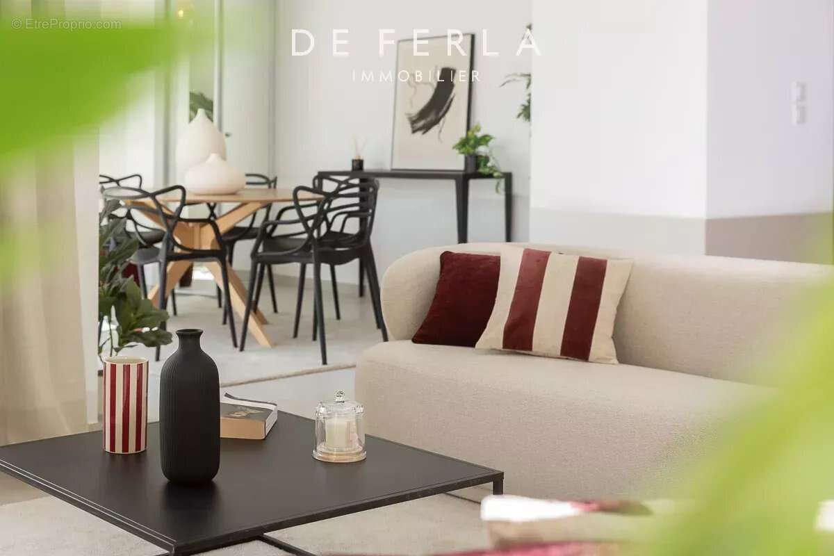 Appartement à MARSEILLE-6E