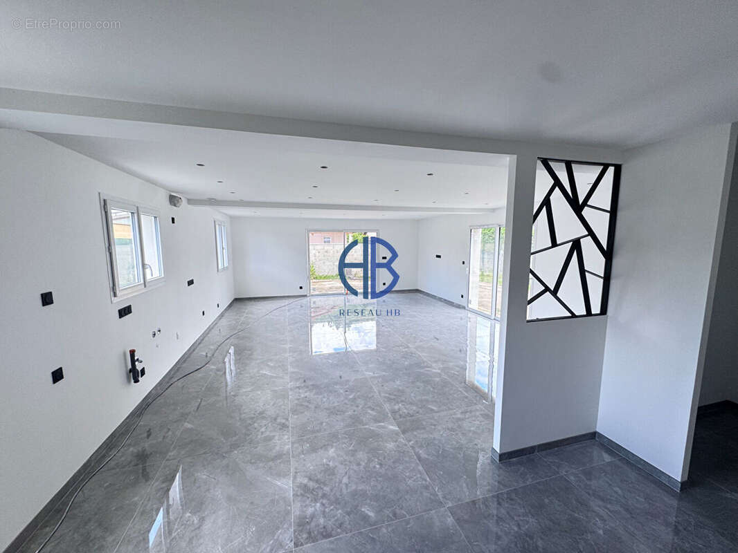 Maison à LE GRAND-LEMPS