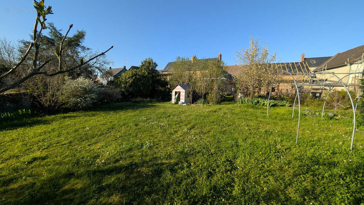 Maison à AUVERS-LE-HAMON