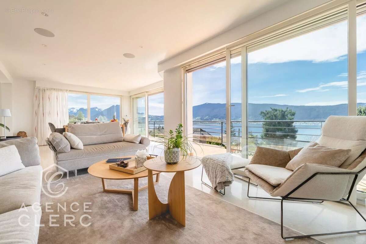 Maison à VEYRIER-DU-LAC