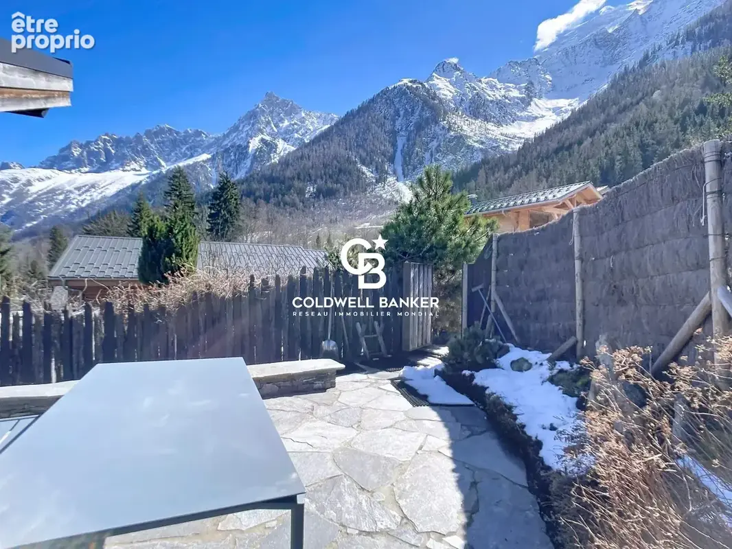 Chalet mitoyen - 121 m² - 5 chambres - Les Houches - photo 10