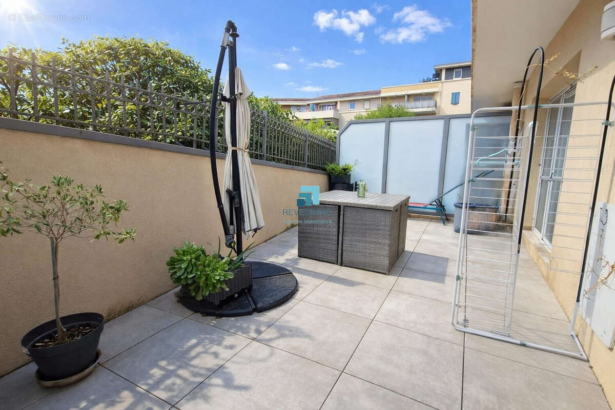 Appartement à PUGET-SUR-ARGENS