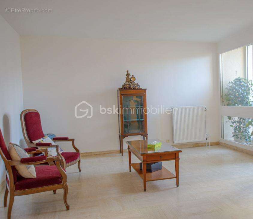 Appartement à PARIS-12E