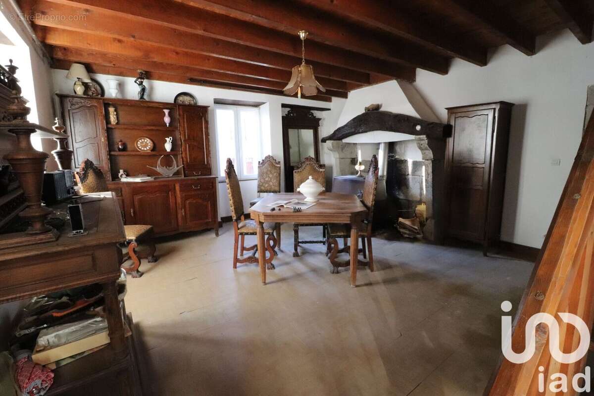 Maison 205 m² à Neuville  - photo 4