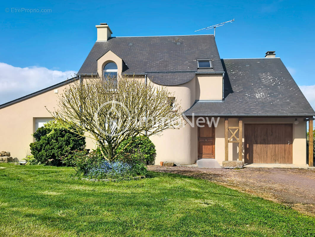 Maison à SAINT-AUBIN-DES-PREAUX