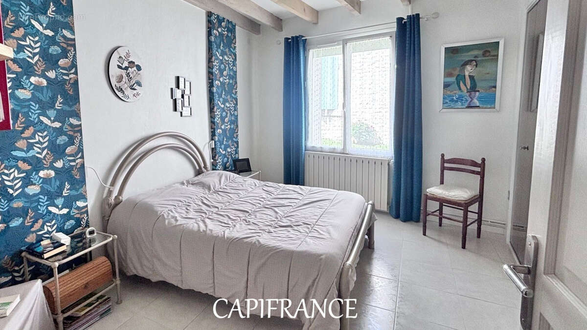 Maison Familiale  6 pièces - 5 chambres - 234 m² habitables - garages et jardin clos à PORT D'ENVAUX (17) - photo 8