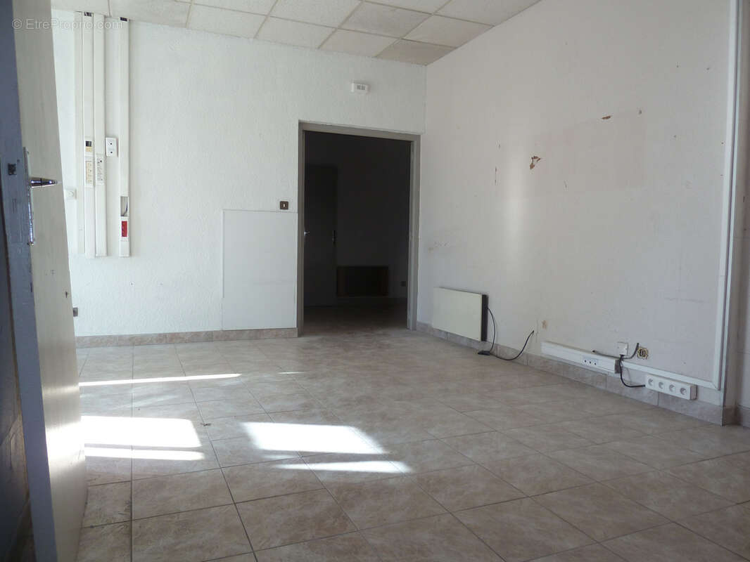 Commerce à PONT-SAINT-ESPRIT