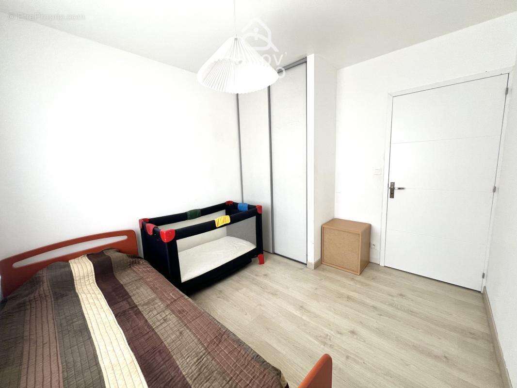Buxerolles (86180) - maison 182 m2 - 6 chambres - terrain 86 - photo 16