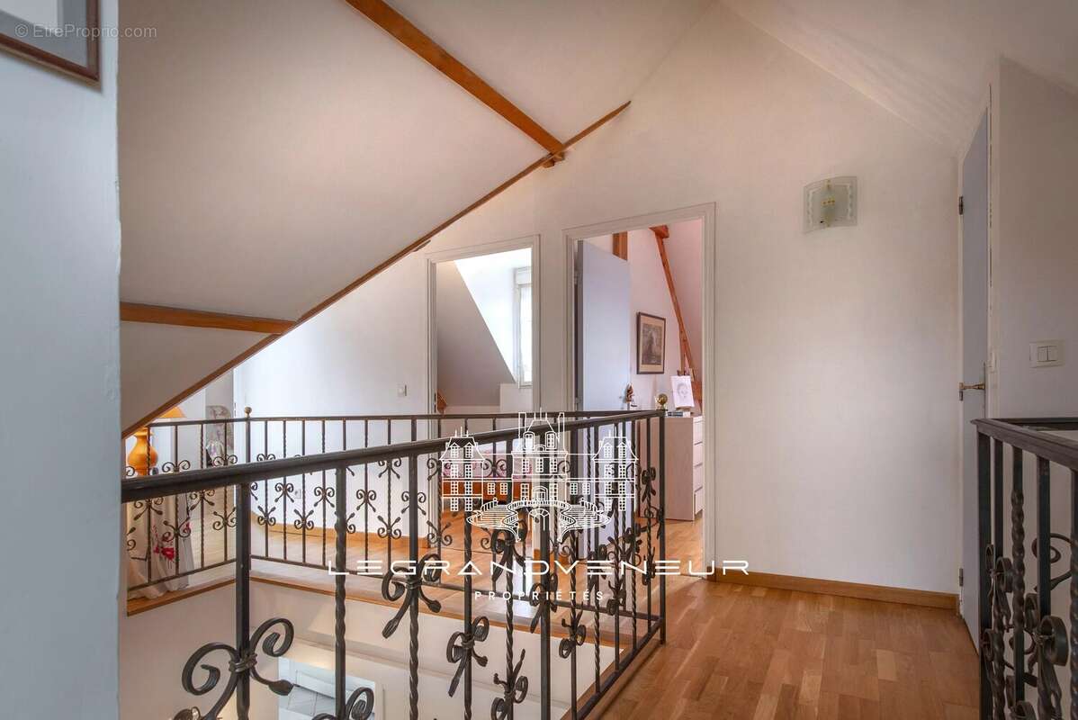 Maison à MILLY-LA-FORET