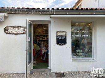 Photo 4 - Commerce à LOIX