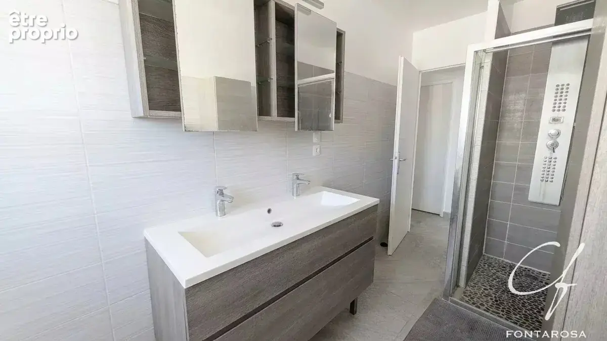 Roquebrune-sur-Argens, villa de plain-pied 5 pièces - photo 11