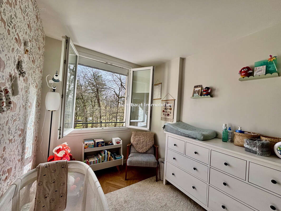 Appartement à LA CELLE-SAINT-CLOUD