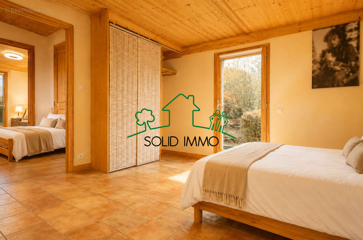 Maison à VINEZAC