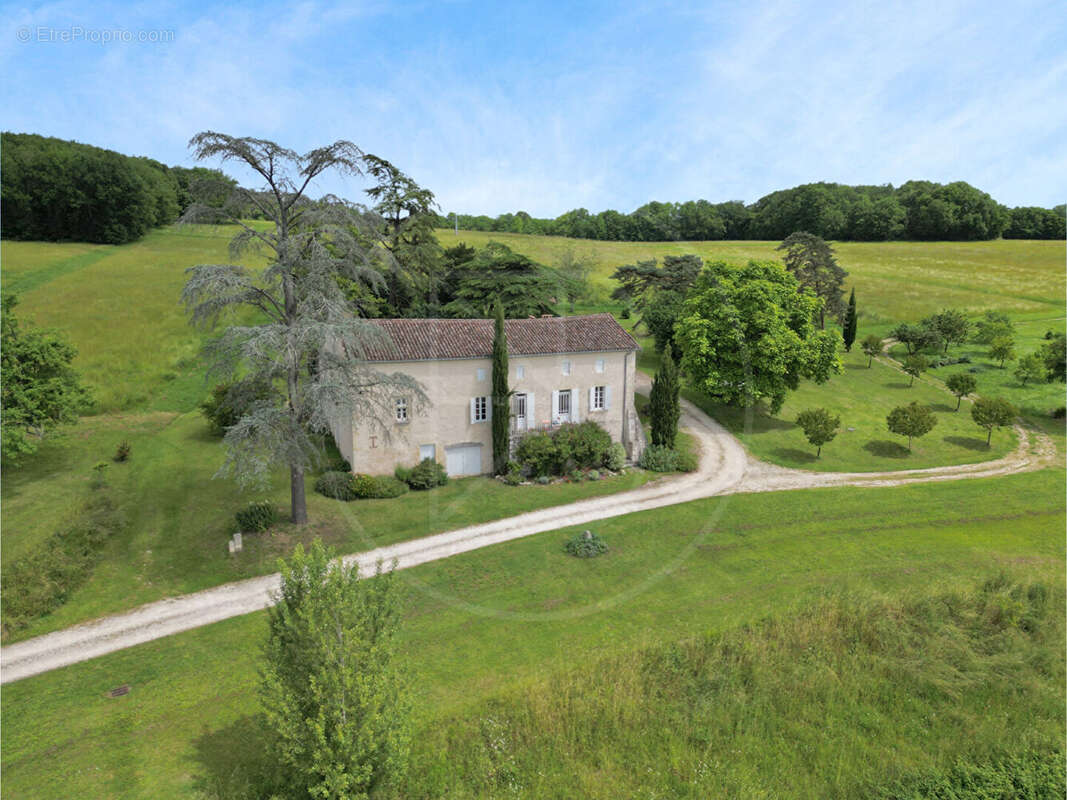 Maison à MONTCARET