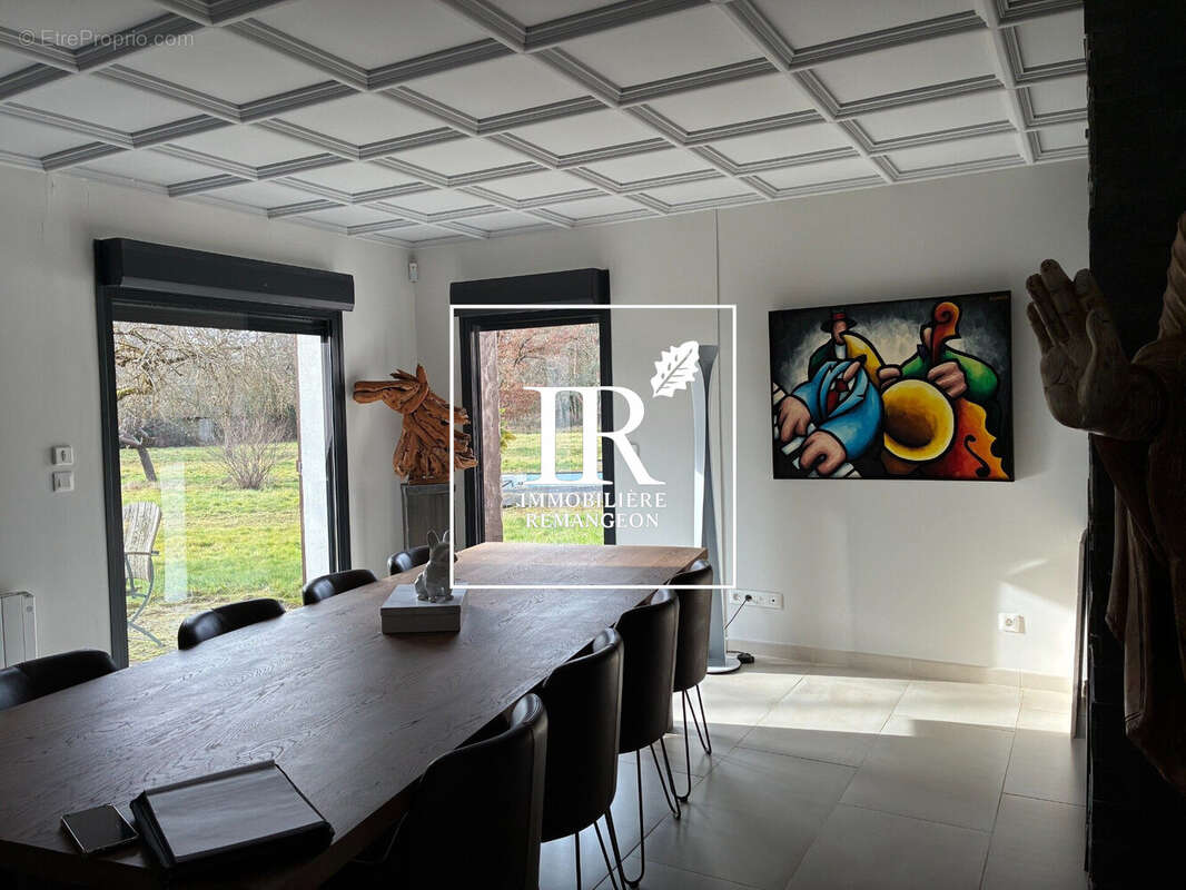 Maison 357 m² à Lamotte-Beuvron  - photo 9