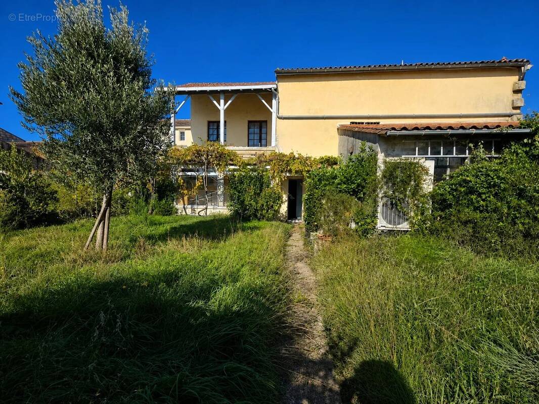 Maison à BOURG
