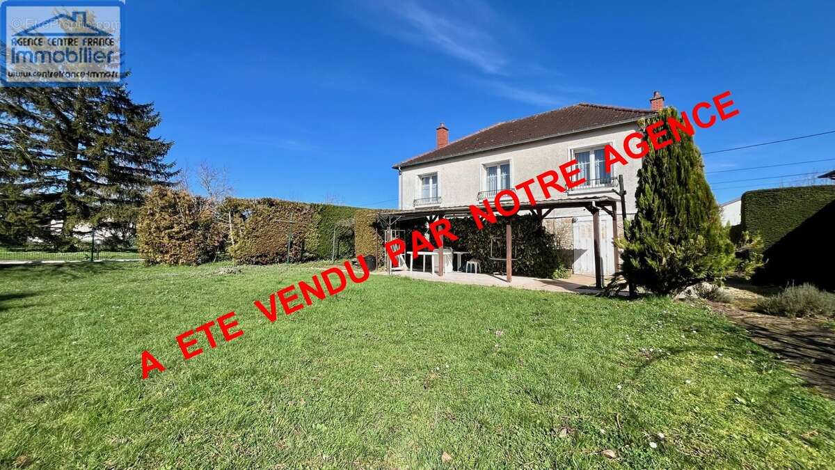 Maison à TROUY