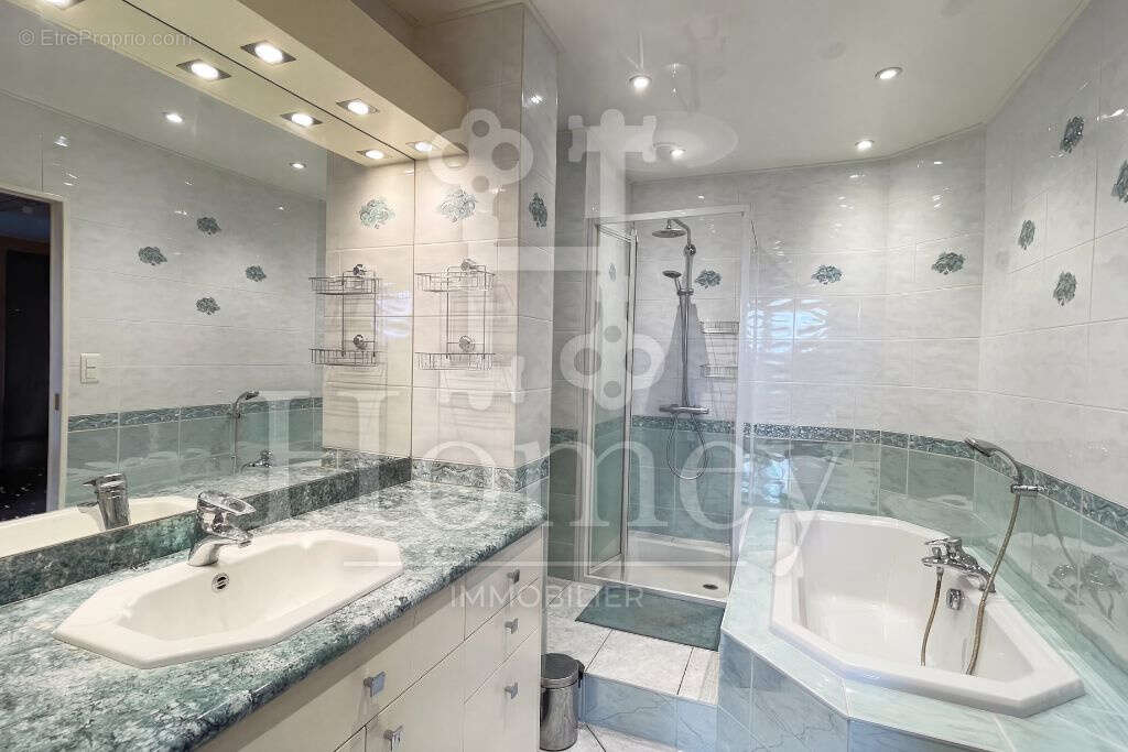 Appartement à ANNEMASSE