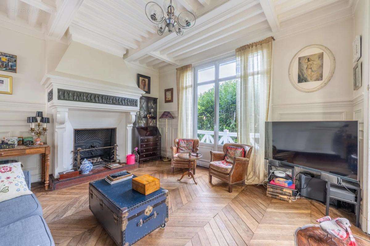 Maison à SAINT-LEU-LA-FORET