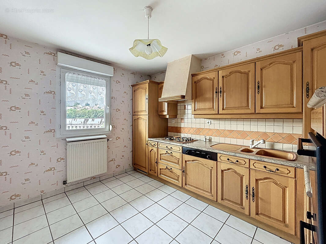 Appartement à UNIEUX