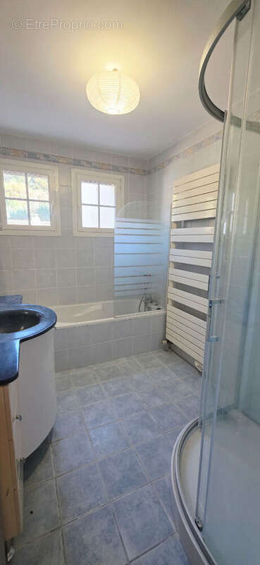 Maison à BAGNOLS-SUR-CEZE