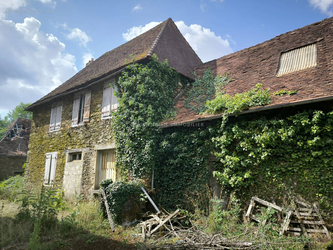 Maison à COUSSAC-BONNEVAL