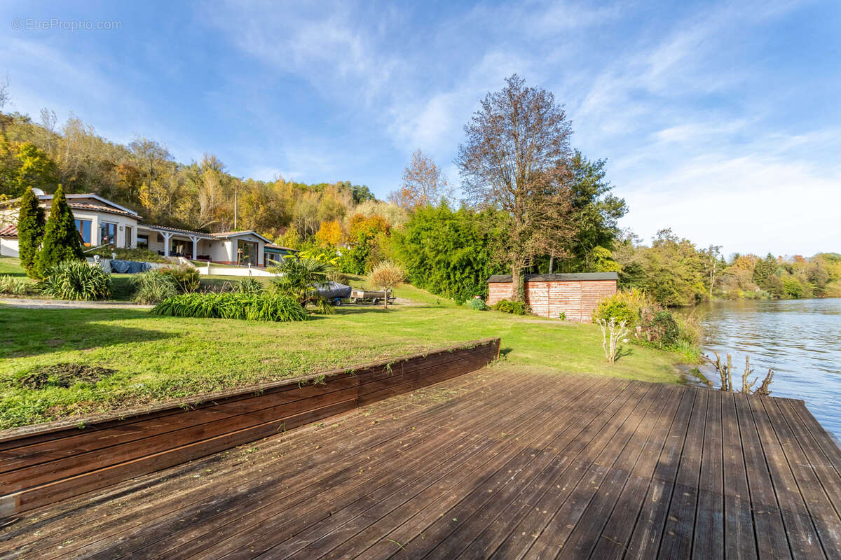 Maison à SAINT-SYLVESTRE-SUR-LOT