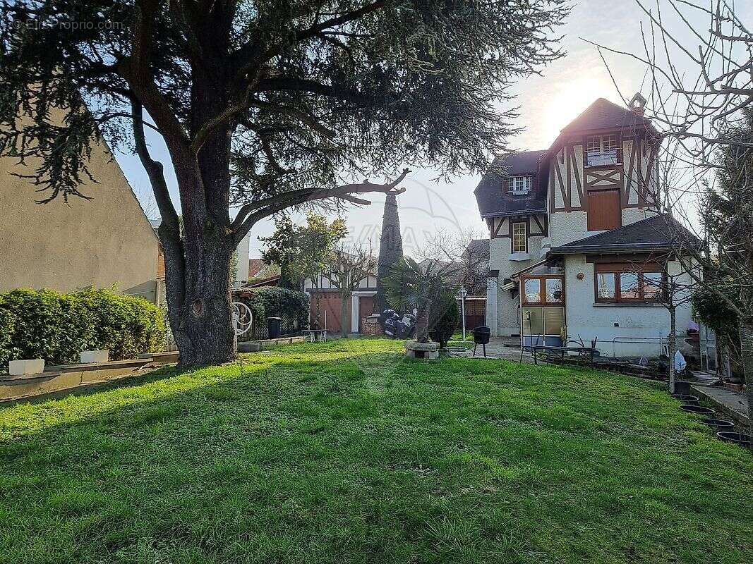 Maison à SUCY-EN-BRIE