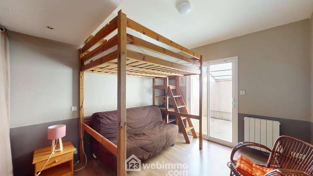 Seconde chambre avec accès au patio - Maison à JARD-SUR-MER