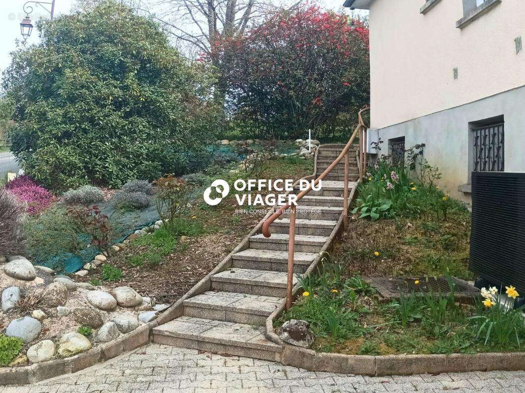 Maison - 5 pièces - 98,50 m² - photo 2
