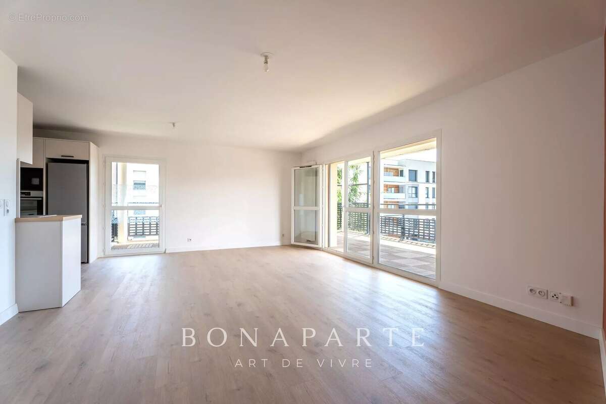 Appartement à FERNEY-VOLTAIRE