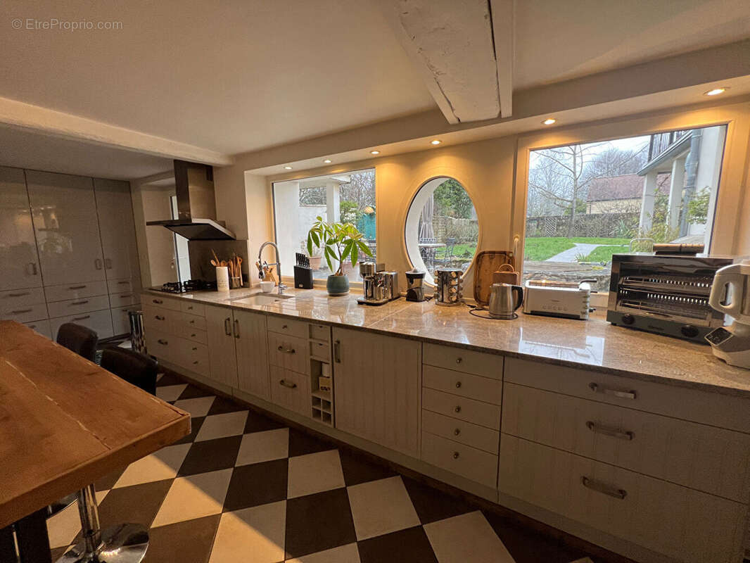 Maison à MONTFORT-L'AMAURY