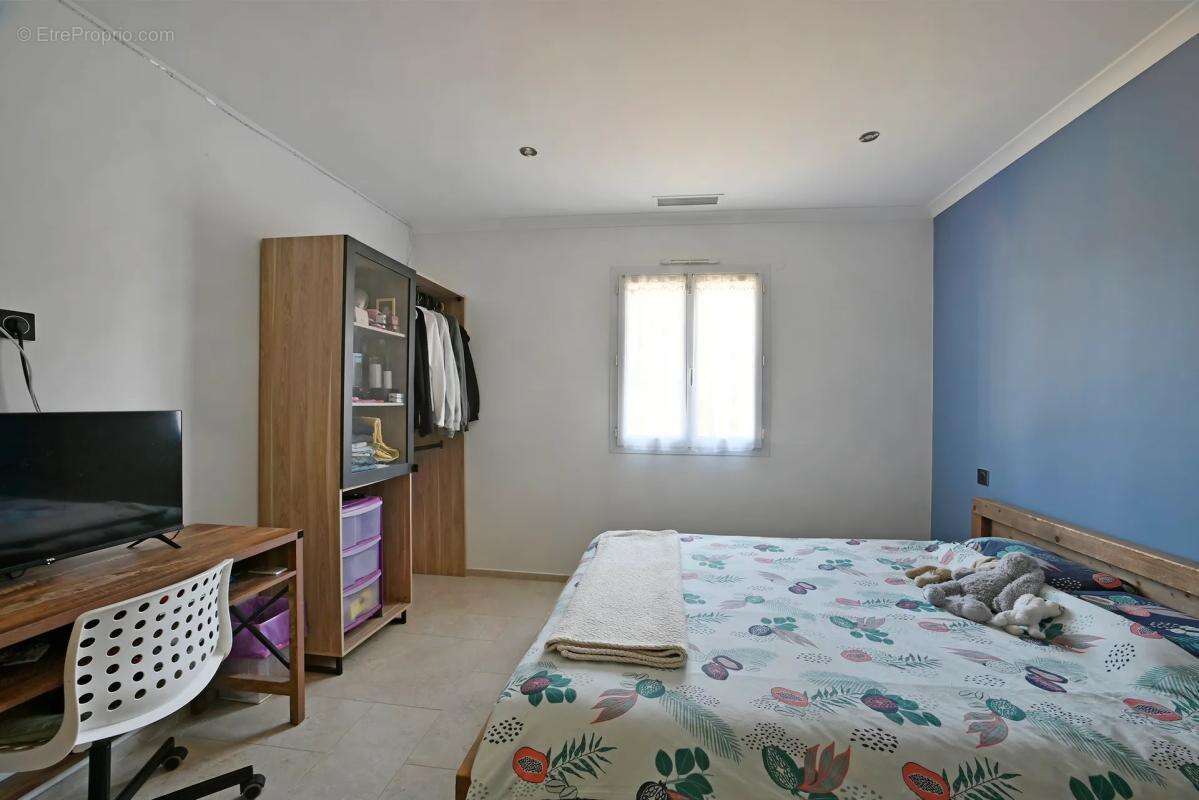 Maison à SAINT-GILLES