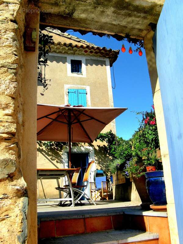 Maison à CAUSSES-ET-VEYRAN