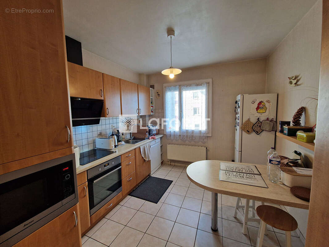 Appartement à ONET-LE-CHATEAU