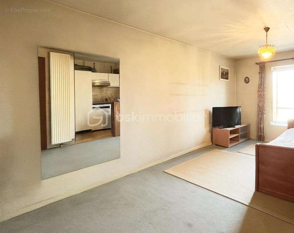 Appartement à CRECHES-SUR-SAONE