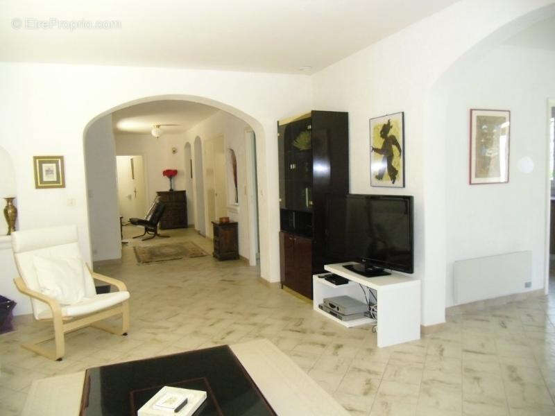 Maison à LES ADRETS-DE-L'ESTEREL