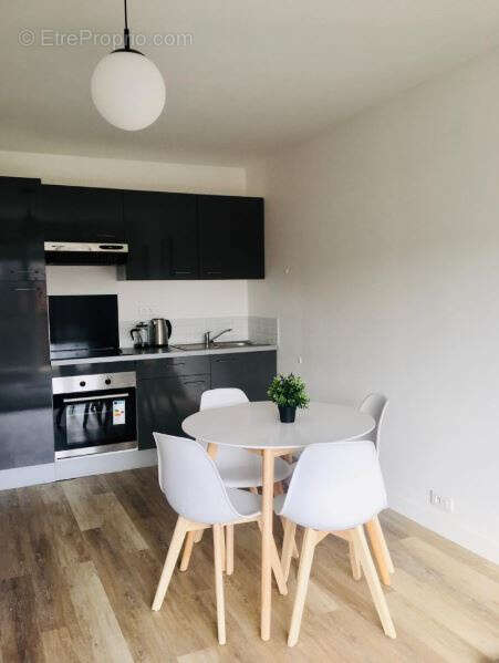 Appartement à COURCOURONNES