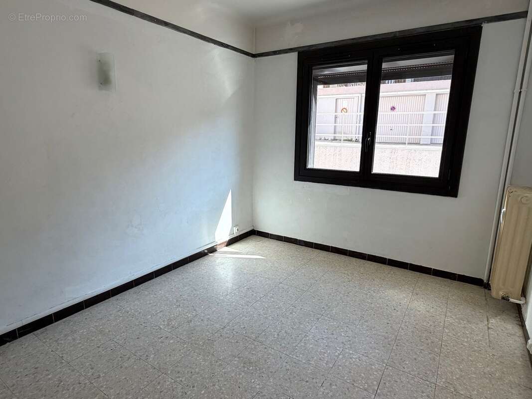 Appartement à SIX-FOURS-LES-PLAGES