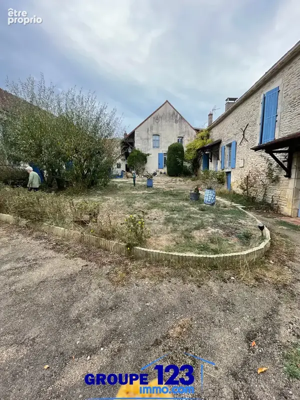 Au coeur de la Puisaye touristique, double longère de 390 m2 sur terrain de 2413m2 au calme - photo 33