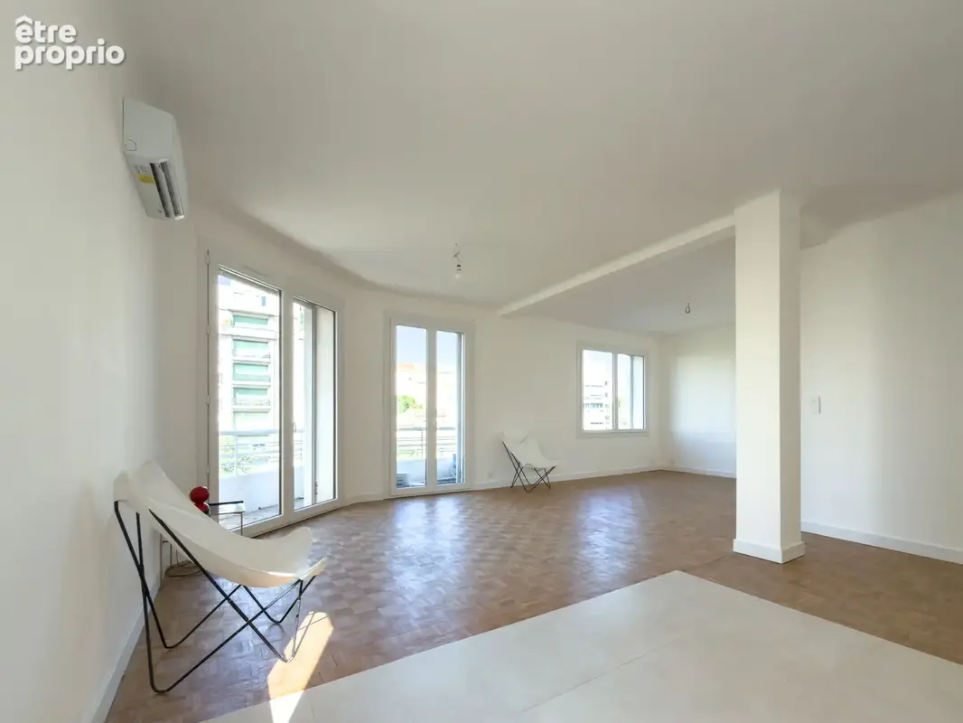 Photo 1 - Appartement à MARSEILLE-8E