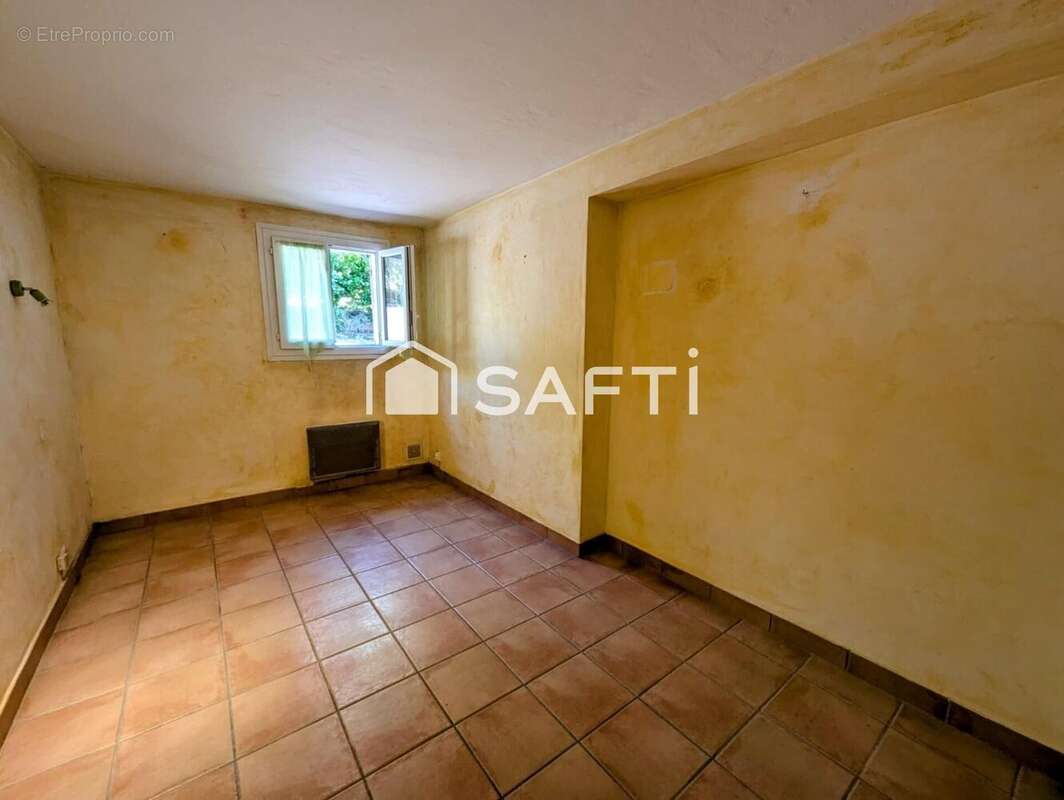 Photo 8 - Maison à FREJUS