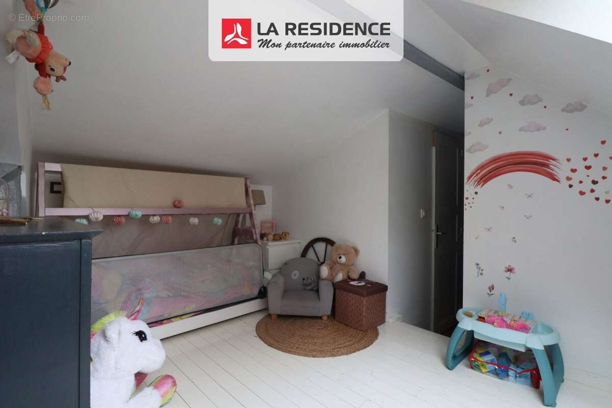 Maison à FONTAINE-SOUS-JOUY